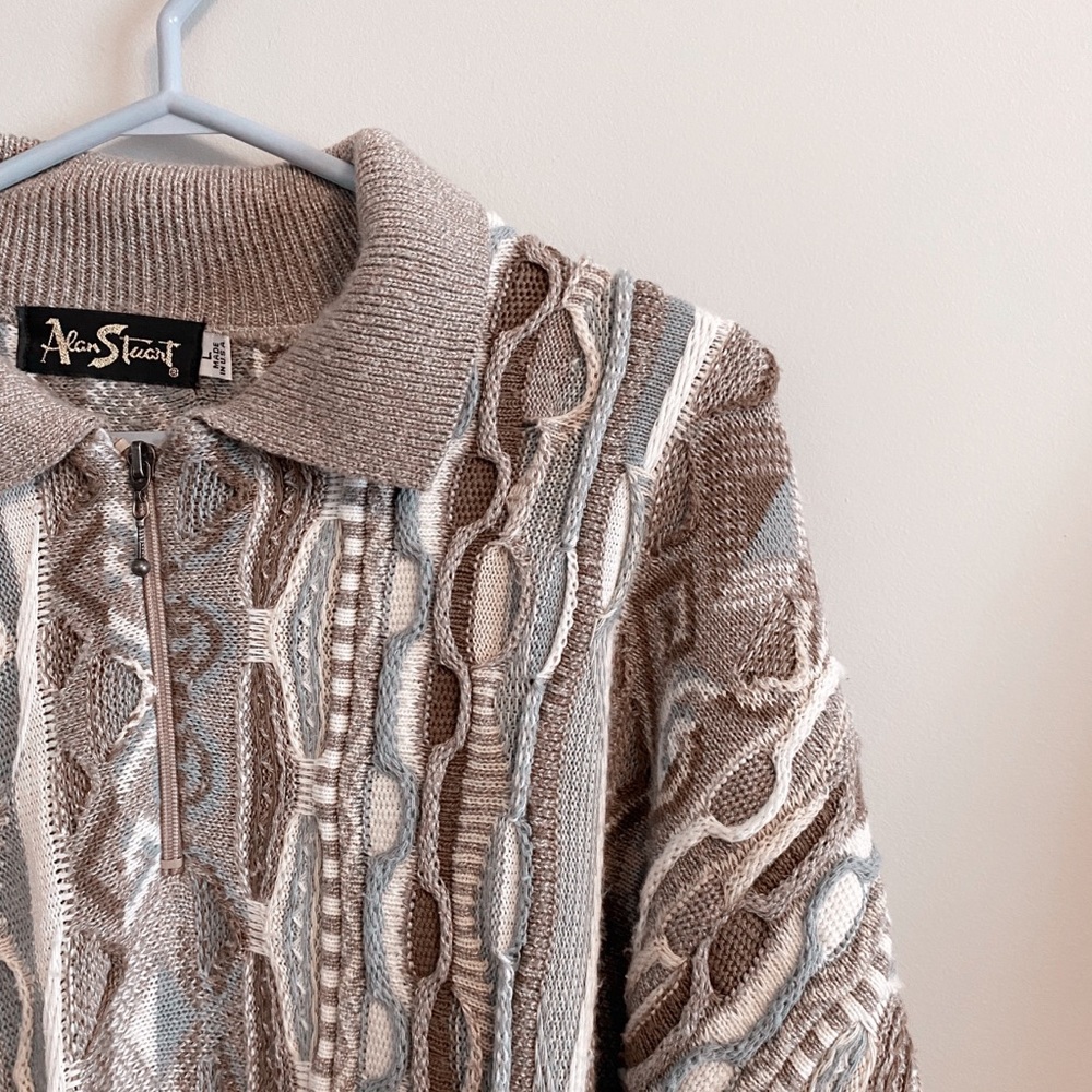 SOLD 🚫 Coogi style sweater!!